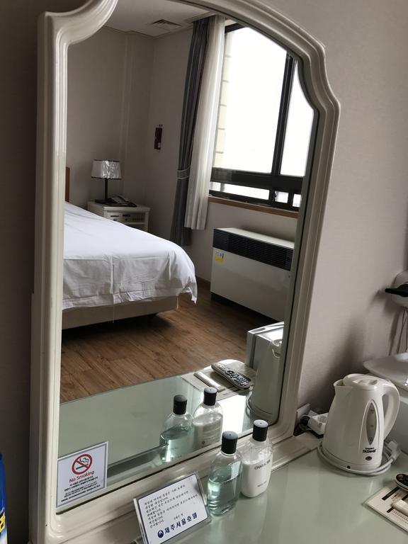Jeju Seoul Tourist Hotel ภายนอก รูปภาพ